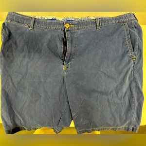 TOMMY BAHAMA SHORTS XL NAVY 10inc inseam